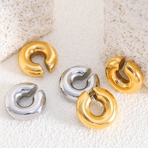 Minimalist C-shaped gold and silver stainless steel clip earrings with polished finish