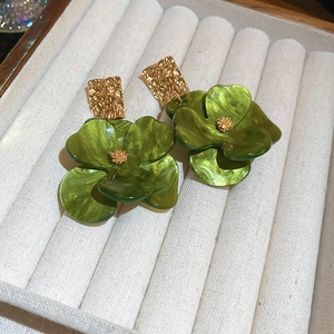 Elegant green floral acrylic drop earrings with textured gold metal studs for women