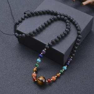 Collier de yoga en pierre de lave 6mm avec perle œil de tigre sur boîte cadeau