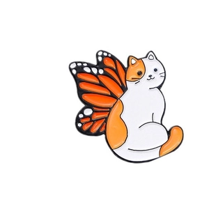 Broche chat en émail avec ailes de papillon en alliage de zinc pour sacs à dos