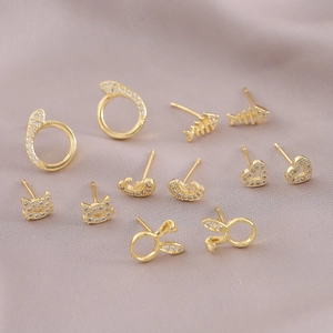 Minimalist gold-plated animal and heart stud earrings set with sparkling zircons