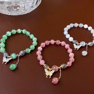 Bracelets en perles d'œil de chat avec pendentifs papillon en vert, rose et blanc