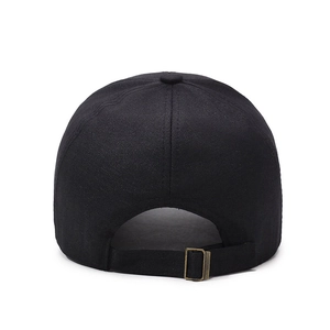 Classic black casual baseball cap for men with adjustable back metal buckle strap