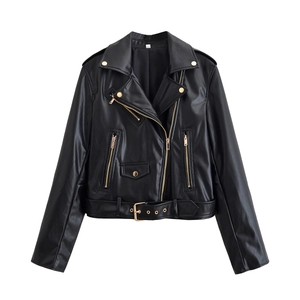 Damen Bikerjacke aus schwarzem Kunstleder mit goldenen Reißverschlüssen und Gürtel