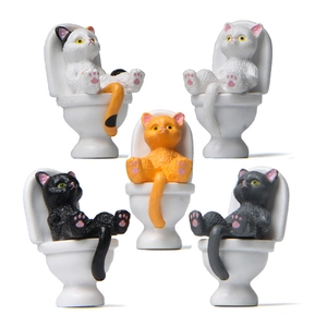 Funny Cartoon Cat Sitting On Toilet Miniature Figurines Resin Desktop Ornaments For Home Office Decor Novelty