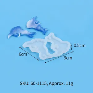 Macro shot of 11g heart puzzle silicone mold for DIY resin jewelry making 9x6x0.5cm