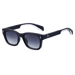 Classic black square polarized sunglasses with gradient lenses for men and outdoor driving
