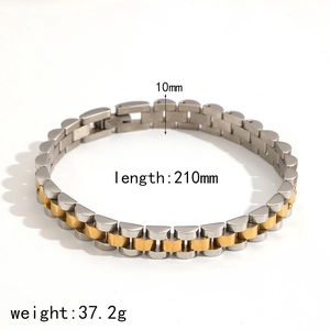 Dettaglio del bracciale a maglie bicolore oro e argento in acciaio inossidabile da 10 mm