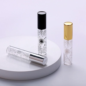 Flaconi spray per profumo in vetro da 10 ml con motivo a foglie e tappi neri, argento o oro