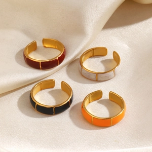 Adjustable bamboo-style stainless steel enamel rings in red white black and orange