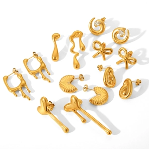 Golden 18K gold-plated stainless steel bow and heart earrings collection for women