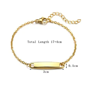 Detail view of golden curved bar bracelet with O-chain and lobster clasp measurements