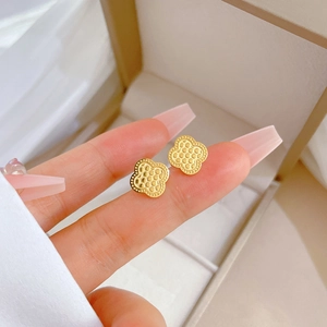 Minimalist Lucky Clover Stud Earrings Titanium Steel Textured Elegant Gold Tone Jewelry For Women Accessories