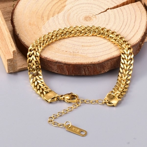 Elegant gold-plated triple woven chain bracelet with adjustable lobster clasp and K18 tag