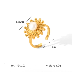Detailed size measurement of the gold sunflower ring with pearl center and sunburst texture