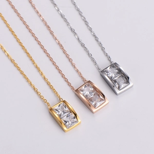 Polished geometric bar necklace with square zircons in gold, rose gold and silver
