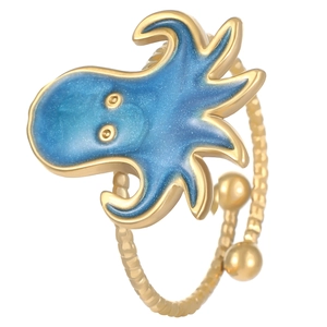 Dettaglio anello polpo blu smaltato con fascia dorata a pallini regolabile