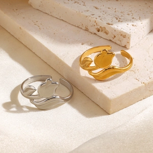 Elegant gold and silver tulip flower open rings in polished stainless steel for women