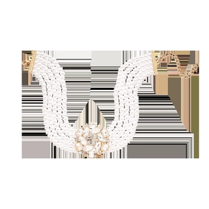 Collier ras de cou élégant à plusieurs rangs de perles avec fleur centrale en strass