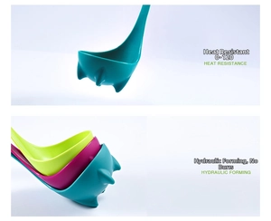 Loch Ness monster soeplepels met stabiele pootjes in blauw, groen en paarse uitvoering