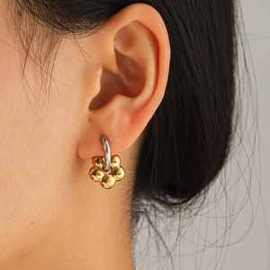18k gold plated flower drop earrings made of stainless steel for women fashion