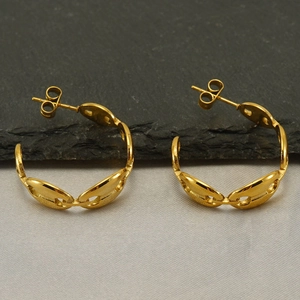 Golden C-shaped earrings with pig nose link design in polished stainless steel finish
