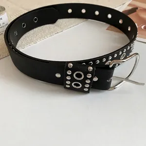 Ceinture punk en cuir noir à la mode avec double rangée de rivets argentés et œillets