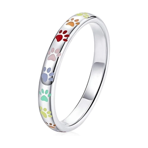 Charmante zilveren ring met kleurrijke regenboog pootafdrukken en gepolijste afwerking