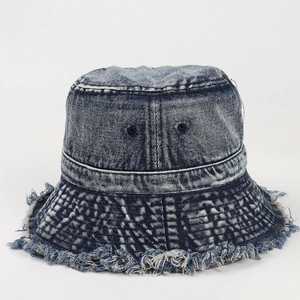 Cappello alla pescatora vintage in denim blu scuro lavato con bordi sfilacciati e tesa larga