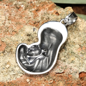 Gothic silver stainless steel fetal relief pendant necklace with intricate engraved texture