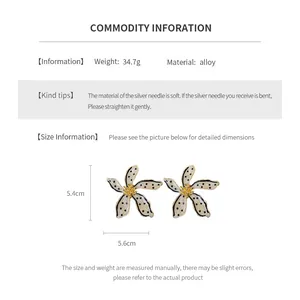 Detailed size chart for alloy flower earrings showing 5.4cm height and 5.6cm width specifications