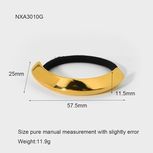Detailed view of gold geometric hair ring with precise measurements and weight specs