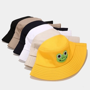 Foldable cotton sun hats for couples featuring a cute cartoon frog embroidery patch