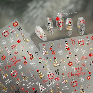 Stickers à ongles de Noël M-1224 détaillés avec pommes rouges et sapins dorés