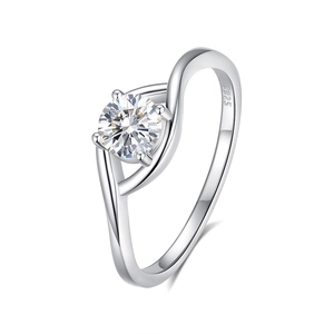 Elegant 925 sterling silver eye-shaped twisted ring with 0.5ct round moissanite solitaire