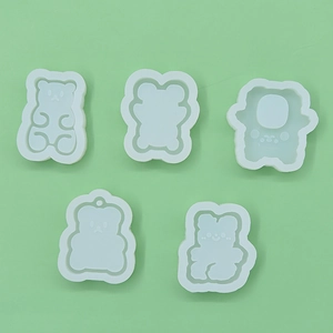 Five assorted 3D bear-shaped silicone molds for DIY resin casting and cake decoration