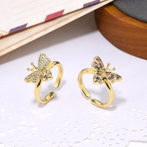 Vintage 18K Gold Plated Copper Bee Open Ring With Zirconia Inlaid Adjustable Animal Finger Jewelry For Women Daily Dating Gift