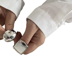 Französisches Vintage-Ring-Set aus Silber mit quadratischem und ovalem Metalldesign