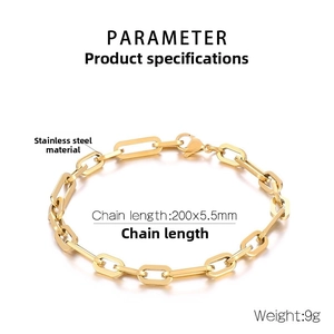 Detail showing 5.5mm width and 200mm length of this stainless steel paperclip chain bracelet