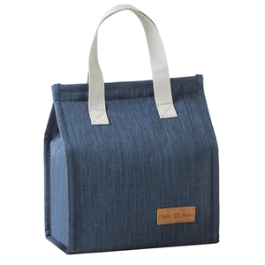 Vertical insulated lunch bag in dark blue oxford fabric with sturdy carry handles