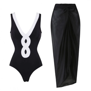 Maillot de bain noir pour femme avec détail contrasté blanc et paréo assorti