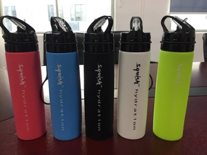 Detailed row of 600ml collapsible silicone water bottles in five various colors