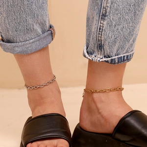 Minimalist 14K gold plated stainless steel anklet with interlocking oval link design