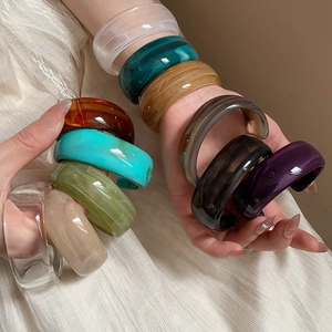 Fashionable colorful irregular acrylic wide bangles with marble texture design for women