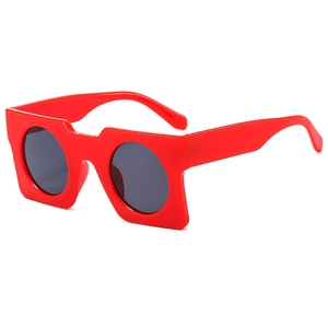 Fashion square oversized red sunglasses with retro geometric frame and dark grey lenses