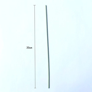 Detailed view of 20cm green plastic-coated metal floral wire stems for Christmas decor