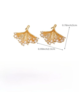 Detail specifications of gold ginkgo leaf earrings with dimensions and copper material info