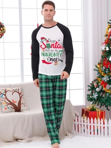 Détail de pyjama de Noël pour hommes avec imprimé Dear Santa et pantalon à carreaux