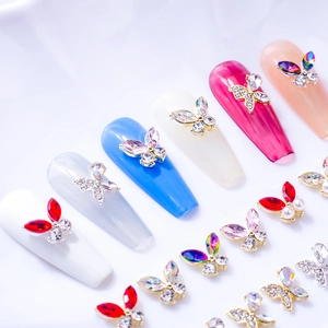 Bijoux d'ongles papillon de luxe avec cristaux colorés et ailes en alliage 3D pour nail art