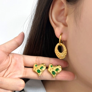 Vintage Heart Hammered Stainless Steel Earrings Green Gemstone Zircon Dangling Hoop Gold Plated Jewelry For Women